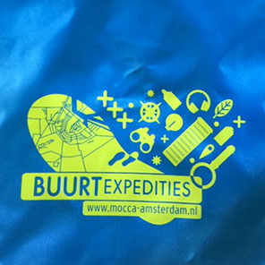 Buurtexpedities — rugtasje